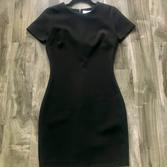 Black Dress - Picture 4 of 5